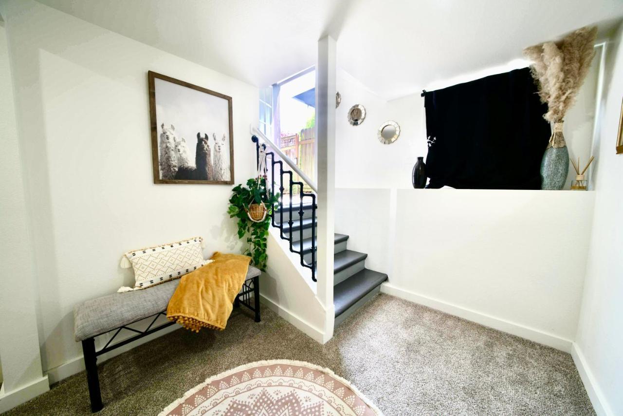 Boutique Apartment In Historic Downtown Олбани Екстериор снимка